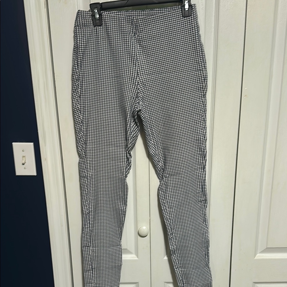 Women’s Micheal kors Black and White Checkered Pants